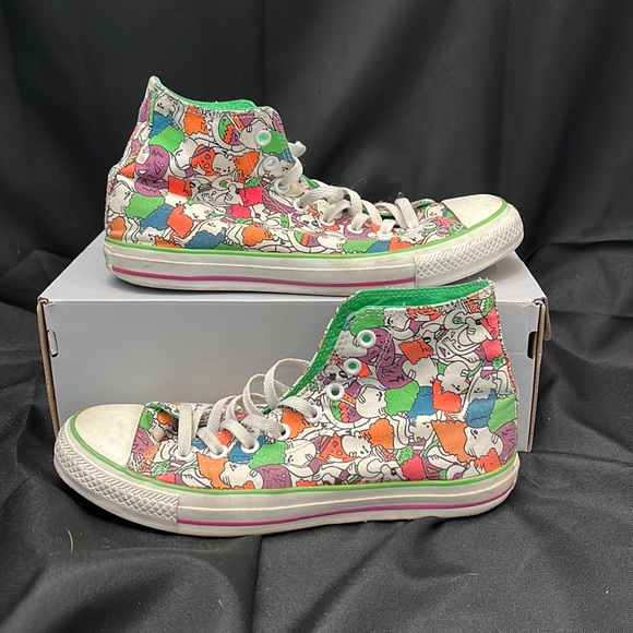 Men’s Converse Mulitcolored Patterned Sneakers (Size 9)